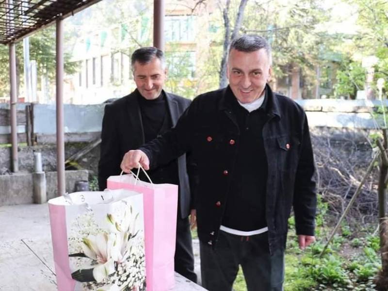 ცაგერის მუნიციპალიტეტში ხანდაზმულ ქალბატონებს სააღდგომო ნობათი გადაეცათ